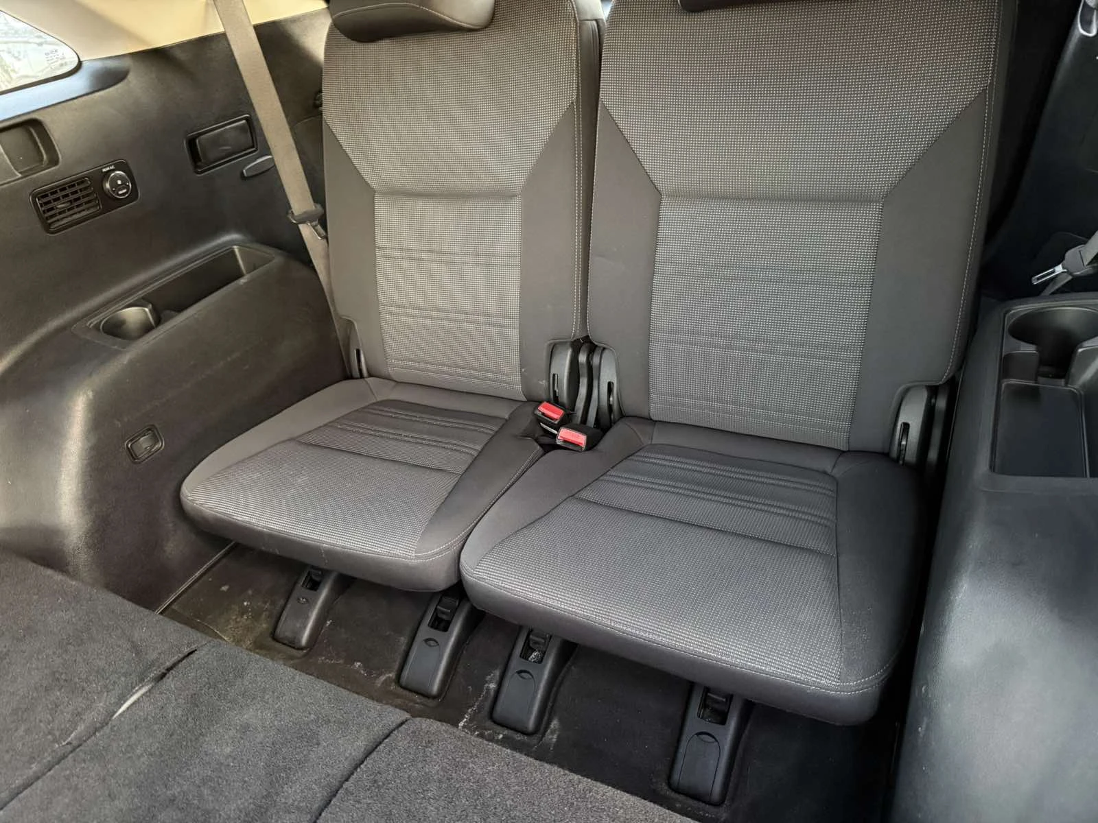 Kia Sorento 2.2CRDI 7места Реални км., снимка 15 - Автомобили и джипове - 55843654