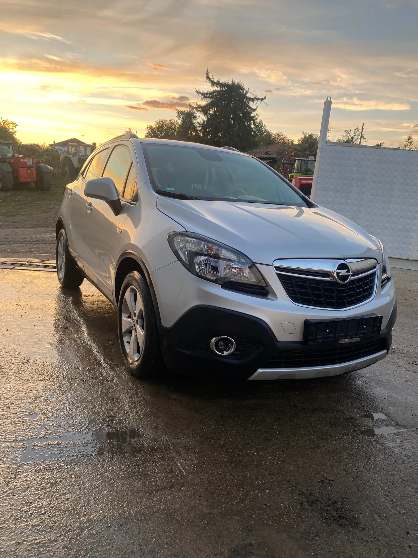 Opel Mokka, снимка 2 - Автомобили и джипове - 56273341