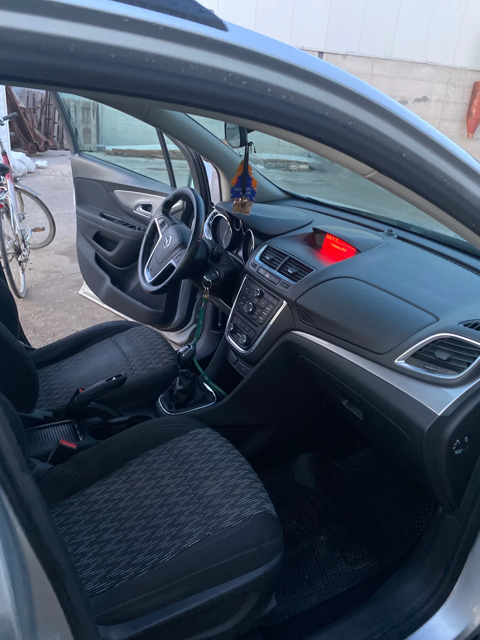 Opel Mokka, снимка 10 - Автомобили и джипове - 56273341