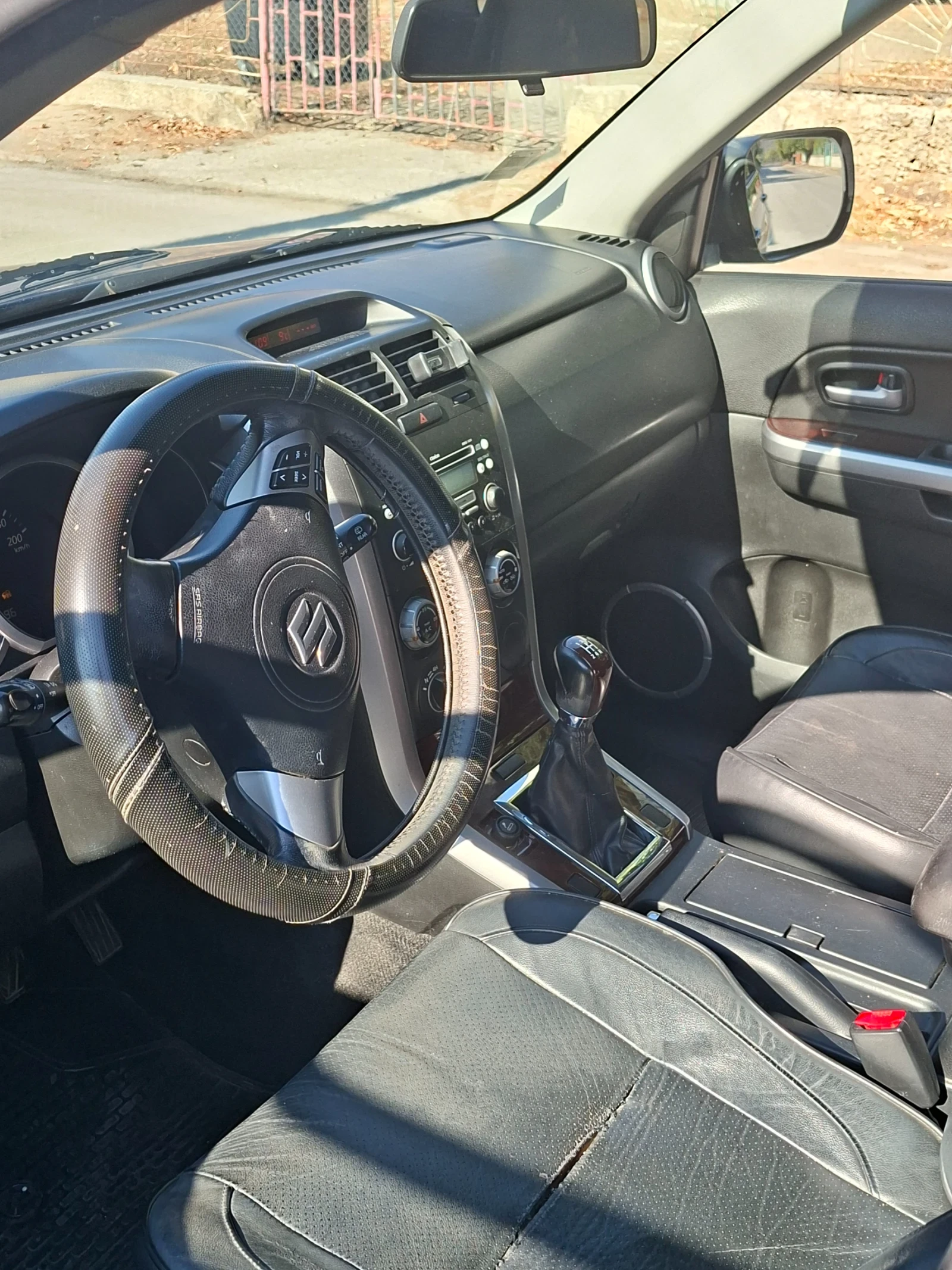 Suzuki Grand vitara, снимка 7 - Автомобили и джипове - 56370012