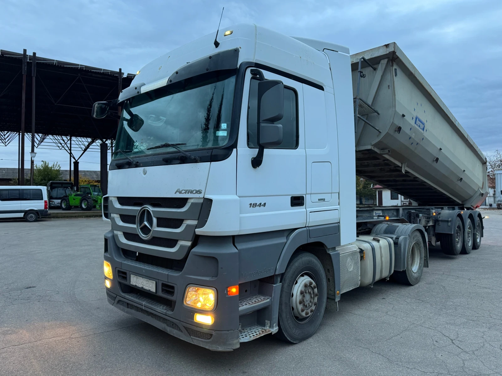 Mercedes-Benz 1844 Actros eur5  Хидравлика - изображение 2