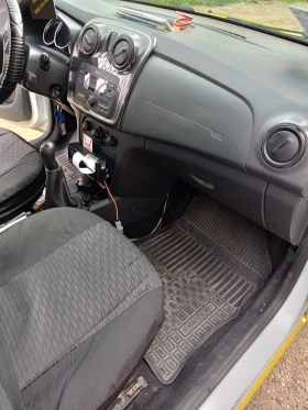 Dacia Sandero, снимка 12