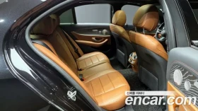 Mercedes-Benz E 350 4MATIC AMG Line | 2021 | Head-Up Display | 360  Ка, снимка 4