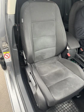 VW Golf 1.6 Bifuel фабрична газ 1.6 LP, снимка 13