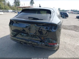 Ford Mustang Mach-E Premium, снимка 6