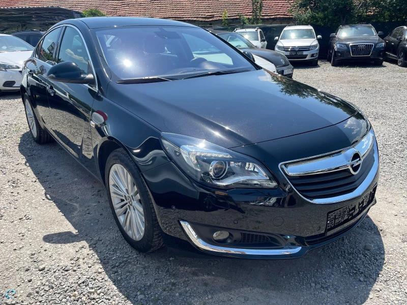 Opel Insignia 1.6i CH NAVI AUTOMAT COSMO, снимка 3 - Автомобили и джипове - 46244458