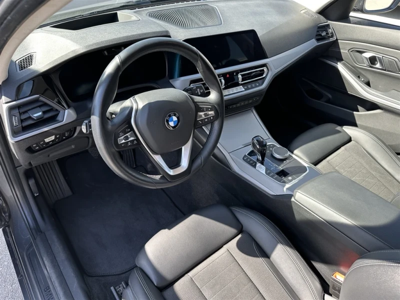 BMW 320 xDrive-Model Advantage, снимка 8 - Автомобили и джипове - 48090717