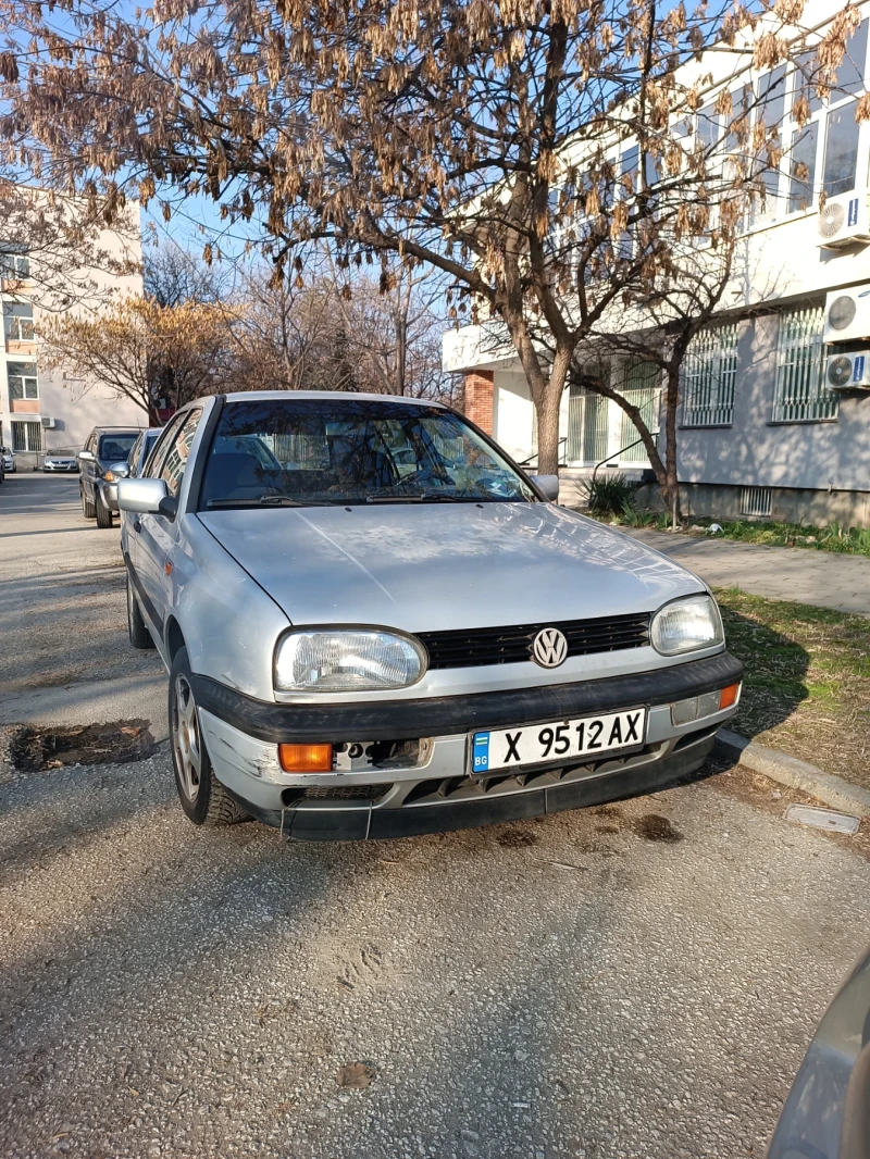 VW Golf 3; 1.6, снимка 2 - Автомобили и джипове - 49207223