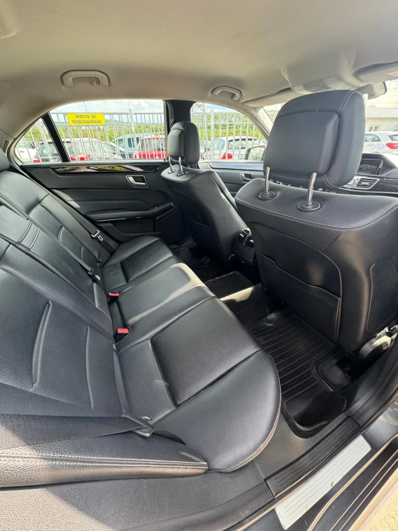 Mercedes-Benz E 220 Avangard  Ambient Full  7G, снимка 11 - Автомобили и джипове - 50111411
