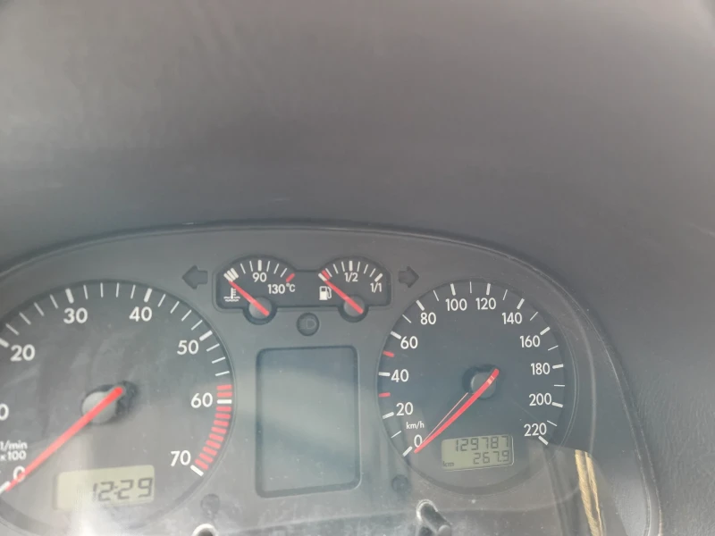 VW Golf, снимка 10 - Автомобили и джипове - 52590815