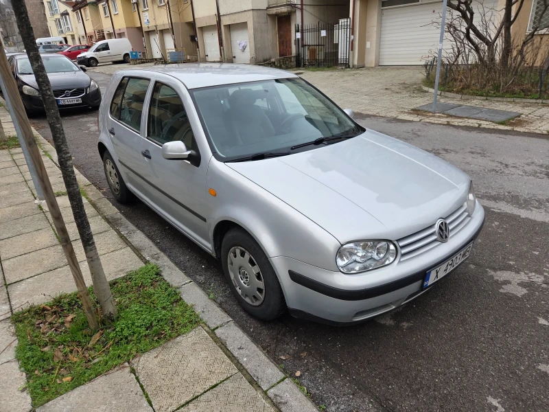 VW Golf, снимка 2 - Автомобили и джипове - 52590815