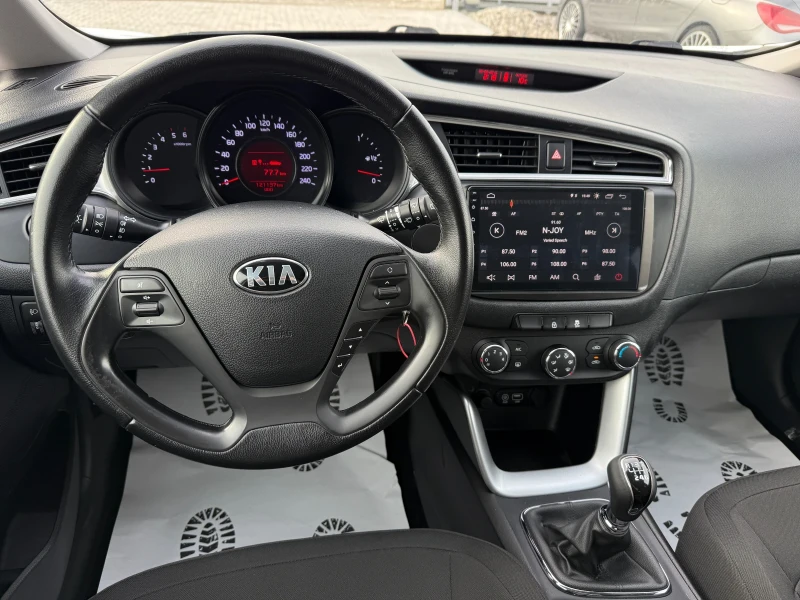 Kia Ceed 1.6 CRDI NAVI EURO6, снимка 16 - Автомобили и джипове - 53248253