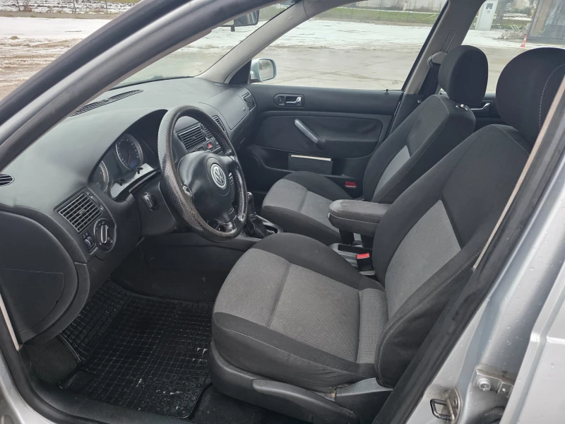 VW Golf, снимка 9 - Автомобили и джипове - 53342113