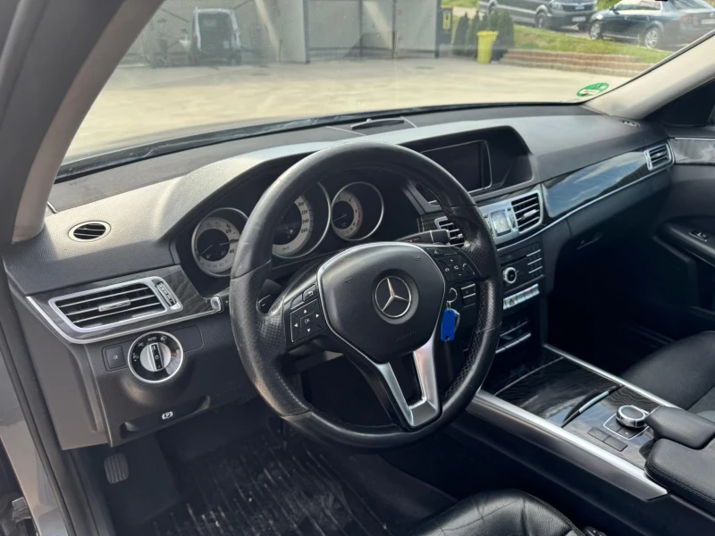 Mercedes-Benz E 220 Avangard Ambient Full 7G - 29000 лв. - 48216521 | Car24.bg