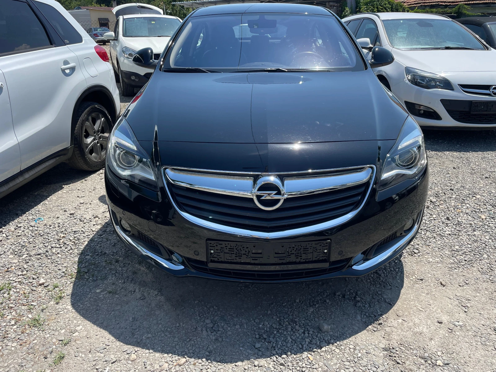 Opel Insignia 1.6i CH NAVI AUTOMAT COSMO - изображение 2