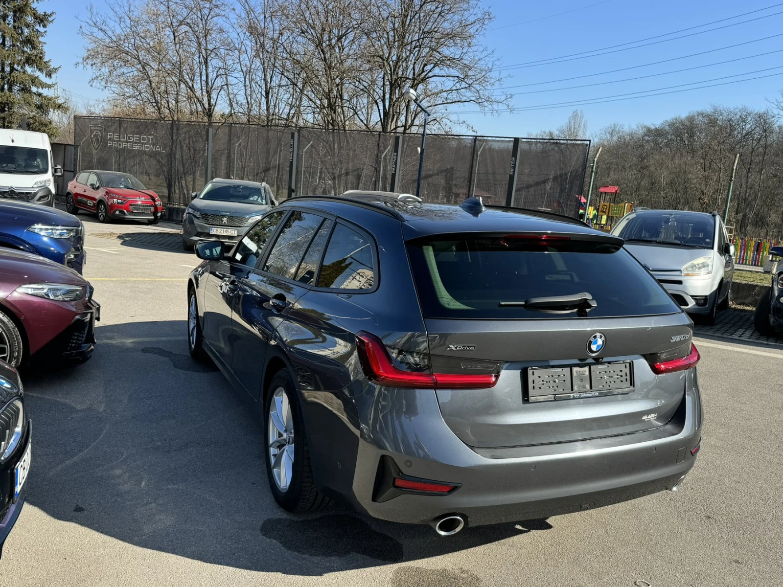 BMW 320 xDrive-Model Advantage - изображение 4