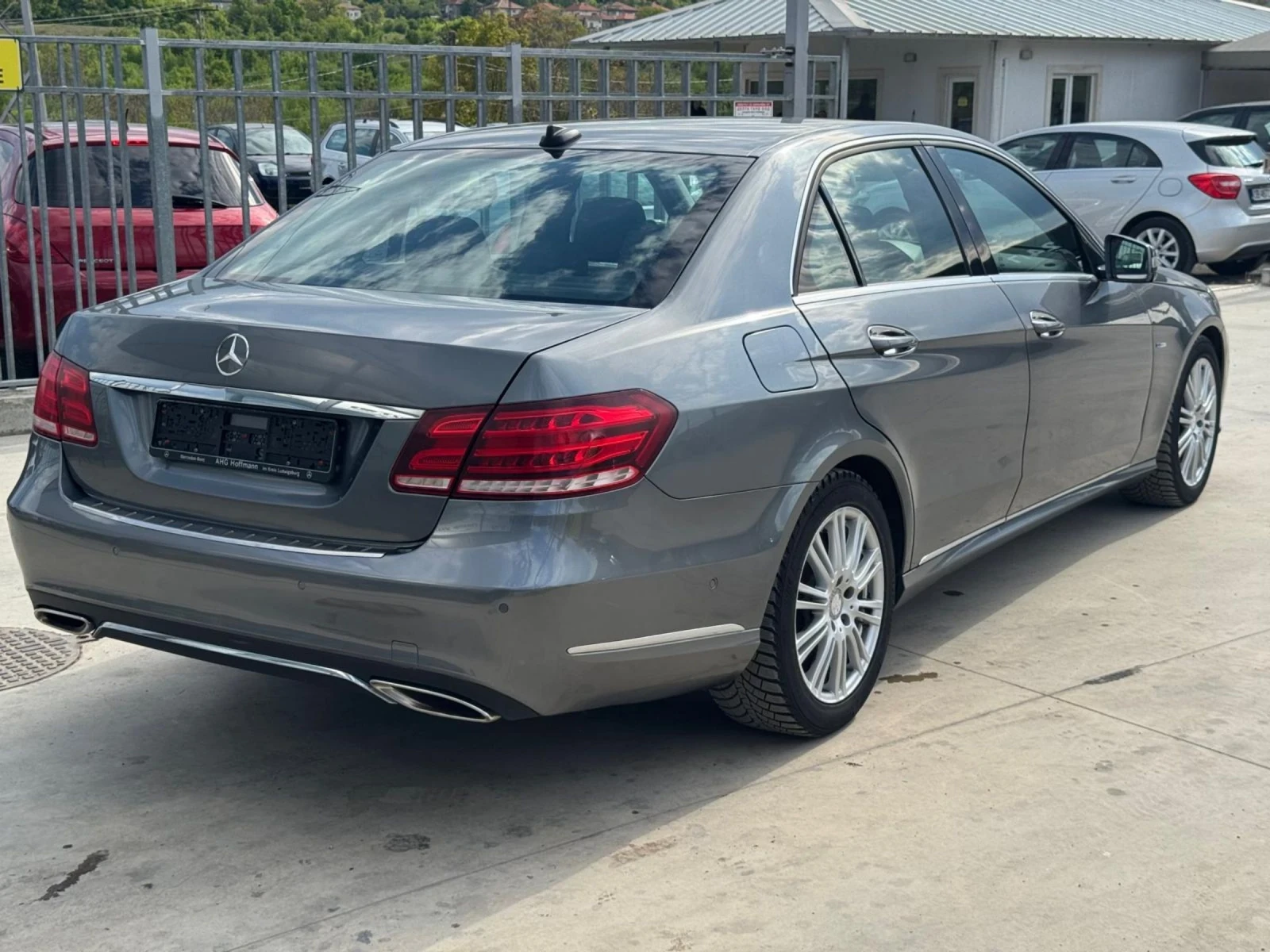 Mercedes-Benz E 220 Avangard  Ambient Full  7G - изображение 5
