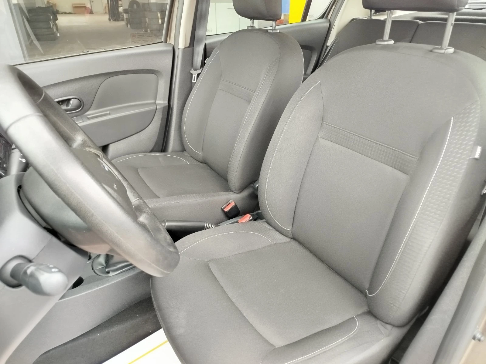 Dacia Sandero 1.0Tce/73k.с. - изображение 10