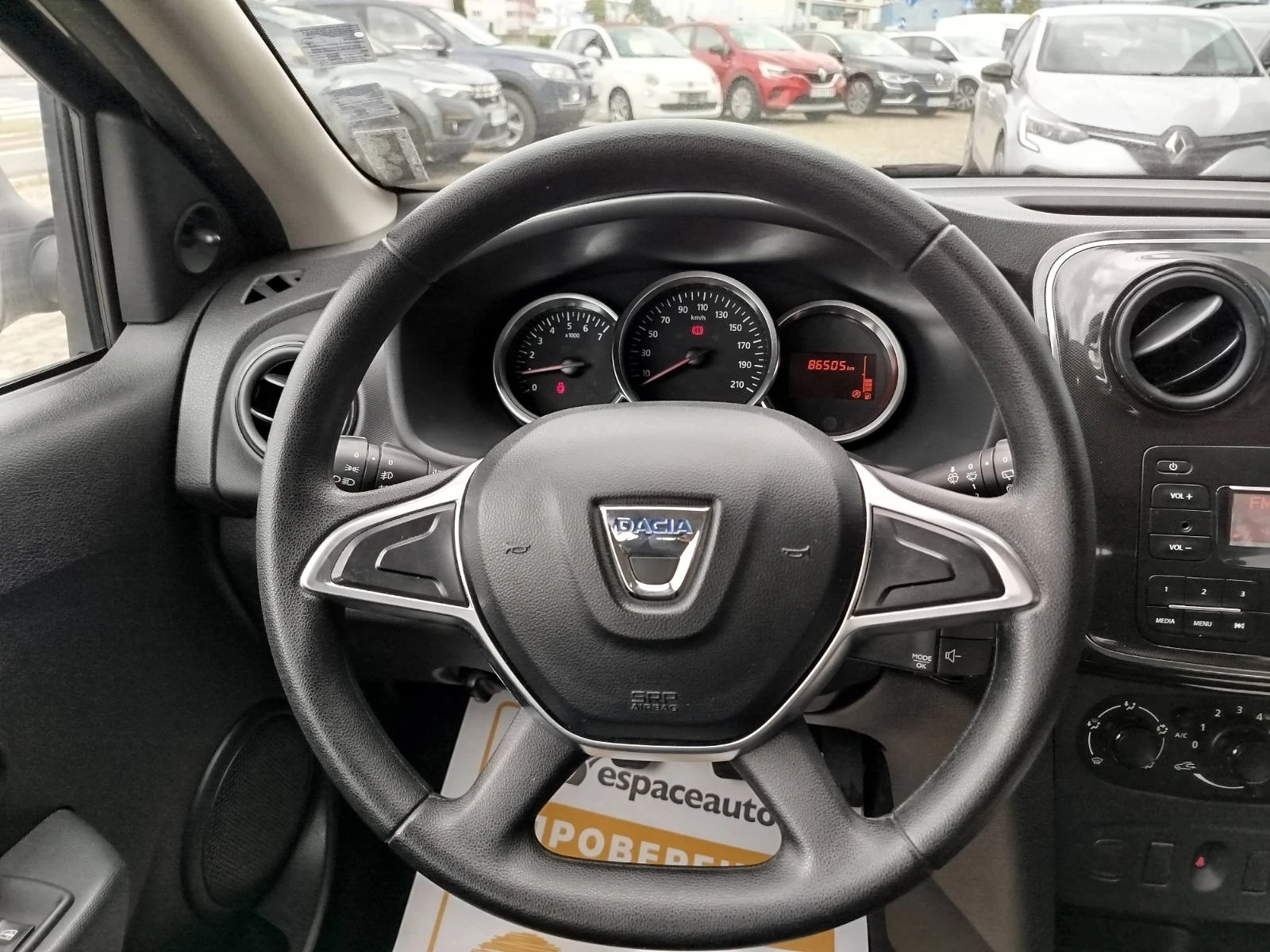 Dacia Sandero 1.0Tce/73k.с. - изображение 7