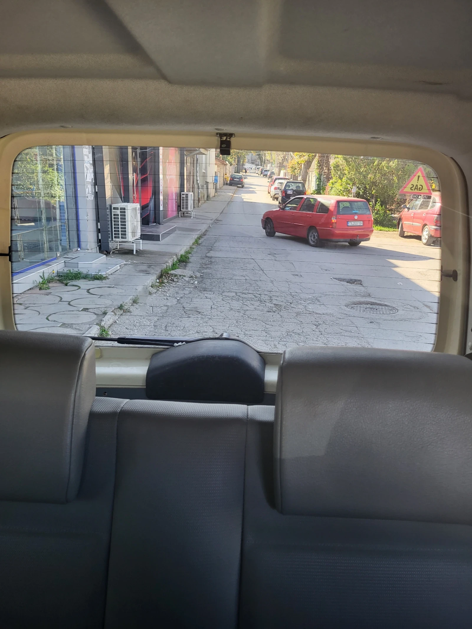 VW Caddy 2.0 - изображение 9