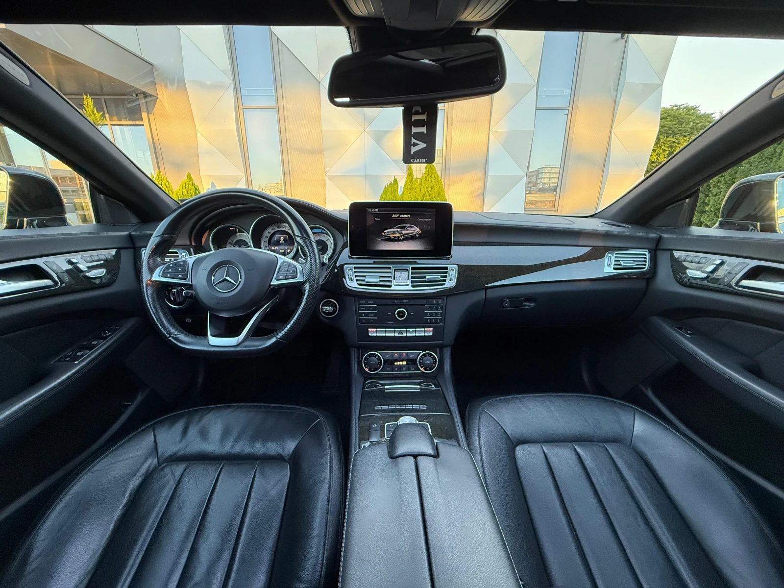 Mercedes-Benz CLS 350 d AMG 9G Tronic/ Дистроник / 360 Камера / Панорама - изображение 5