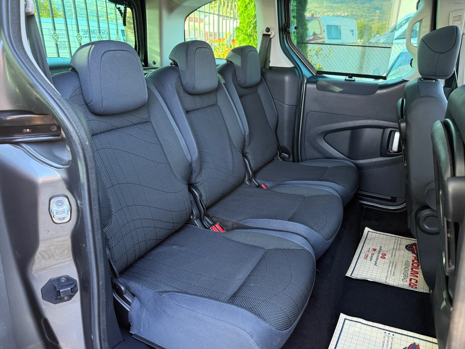 Peugeot Partner Family 1.6 16V Единствен собственик - изображение 9
