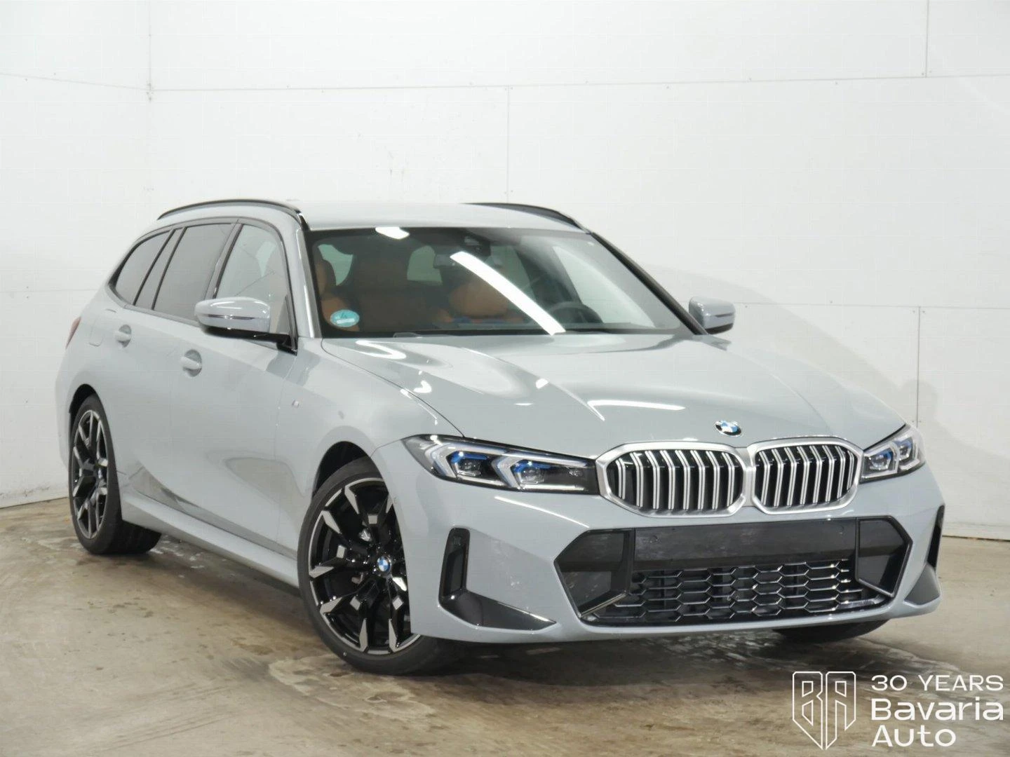 BMW 318 d Touring M Sport Paket Steptronic - изображение 4