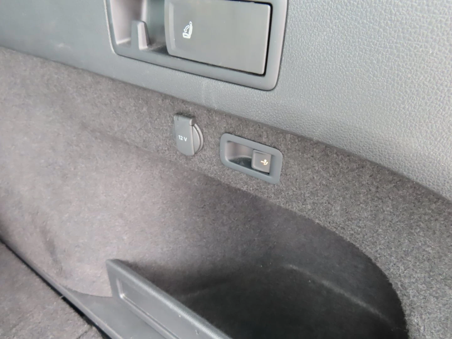 VW Passat VW Passat Var. Business 2.0TDI SCR 4MOT DSG | Mobile.bg   15