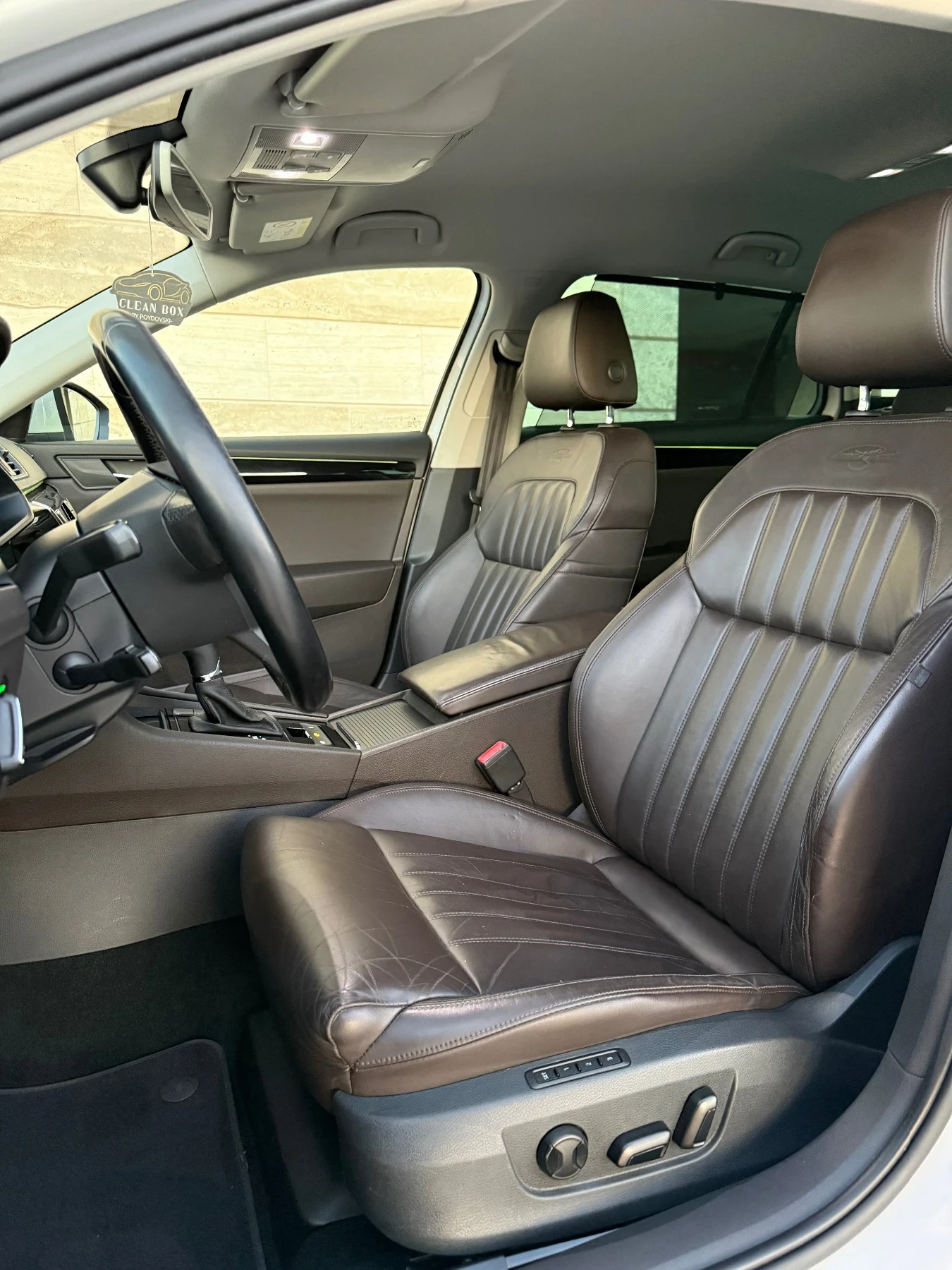 Skoda Superb 2.0TDI/4x4/L&K/KEYLESS/CARPLAY/MEMORY/ACC/AMBIENT | Mobile.bg   9