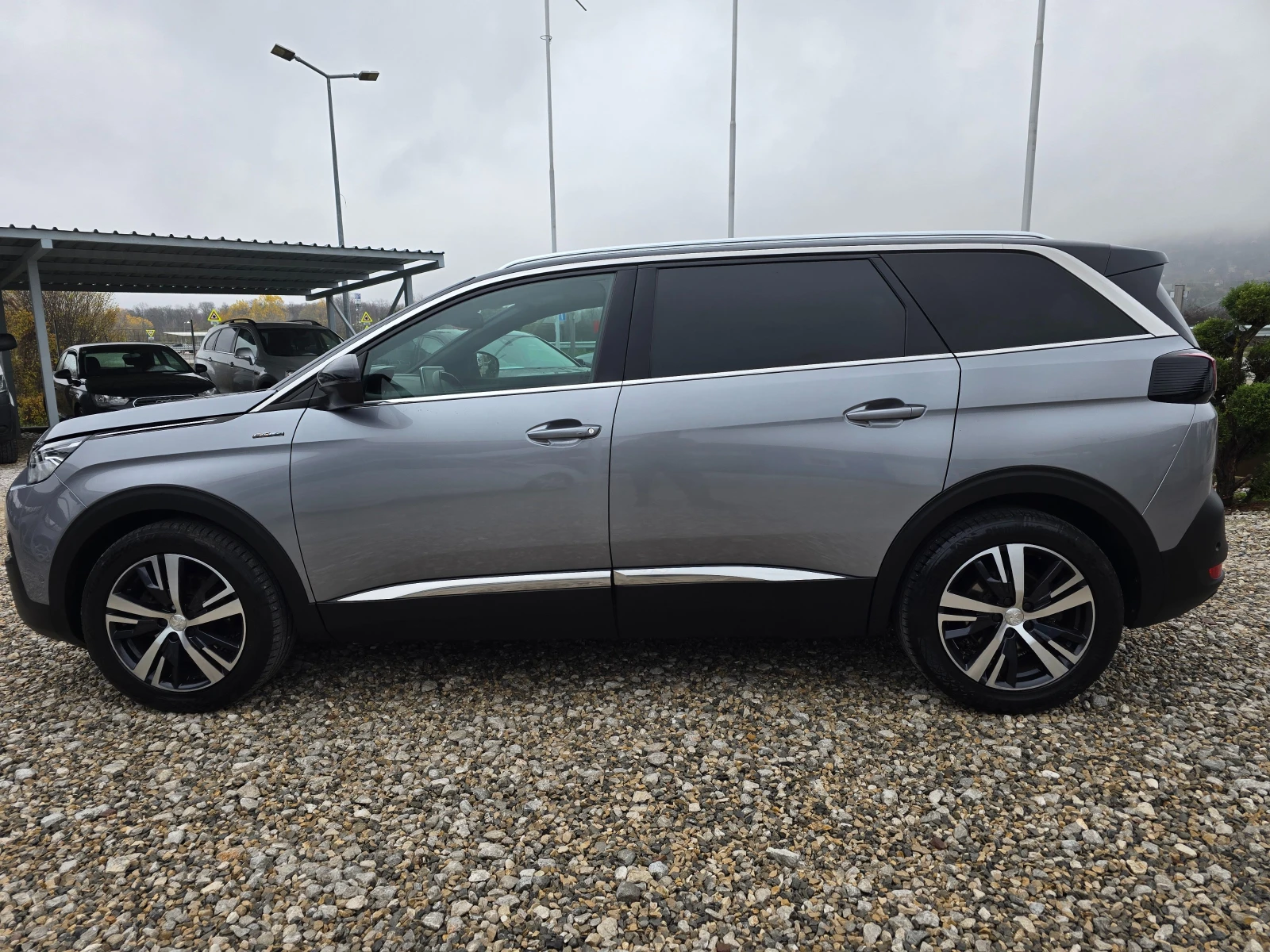 Peugeot 5008 1.5 GTline 131кс ! ! РЕАЛНИ КИЛОМЕТРИ - изображение 2