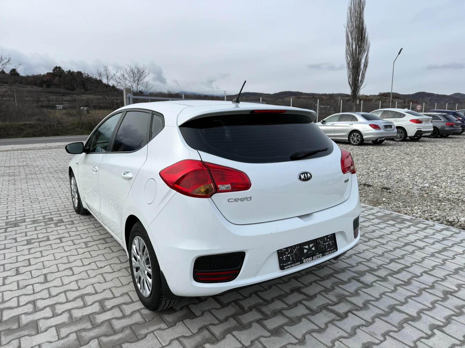 Kia Ceed 1.6 CRDI NAVI EURO6 - изображение 4