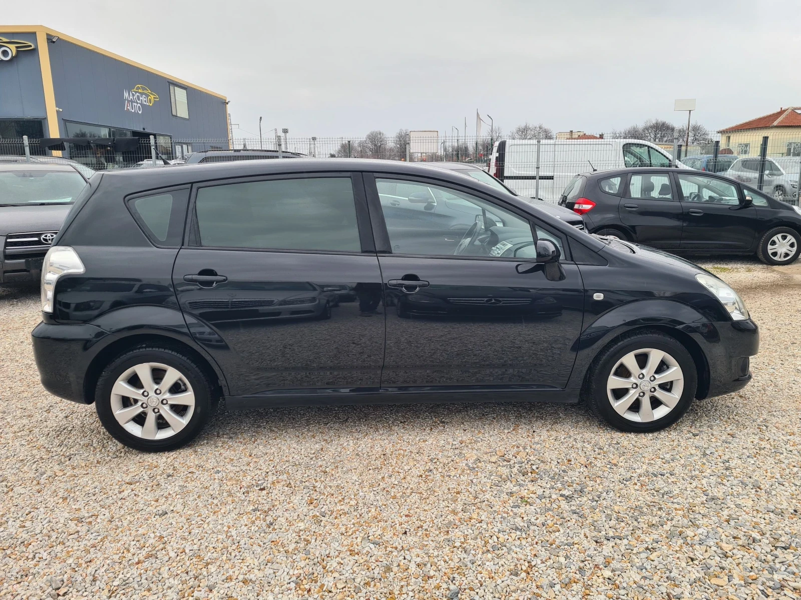 Toyota Corolla verso 2.2 D-4D facelift  | Mobile.bg � ����������� 4