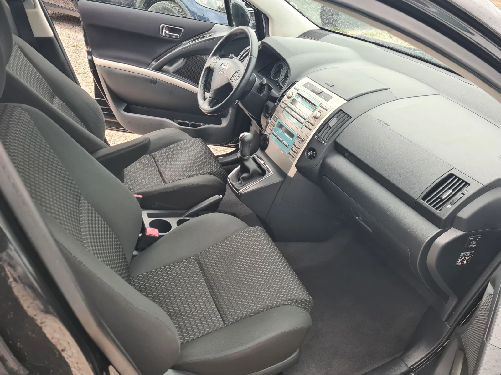 Toyota Corolla verso 2.2 D-4D facelift  | Mobile.bg � ����������� 11