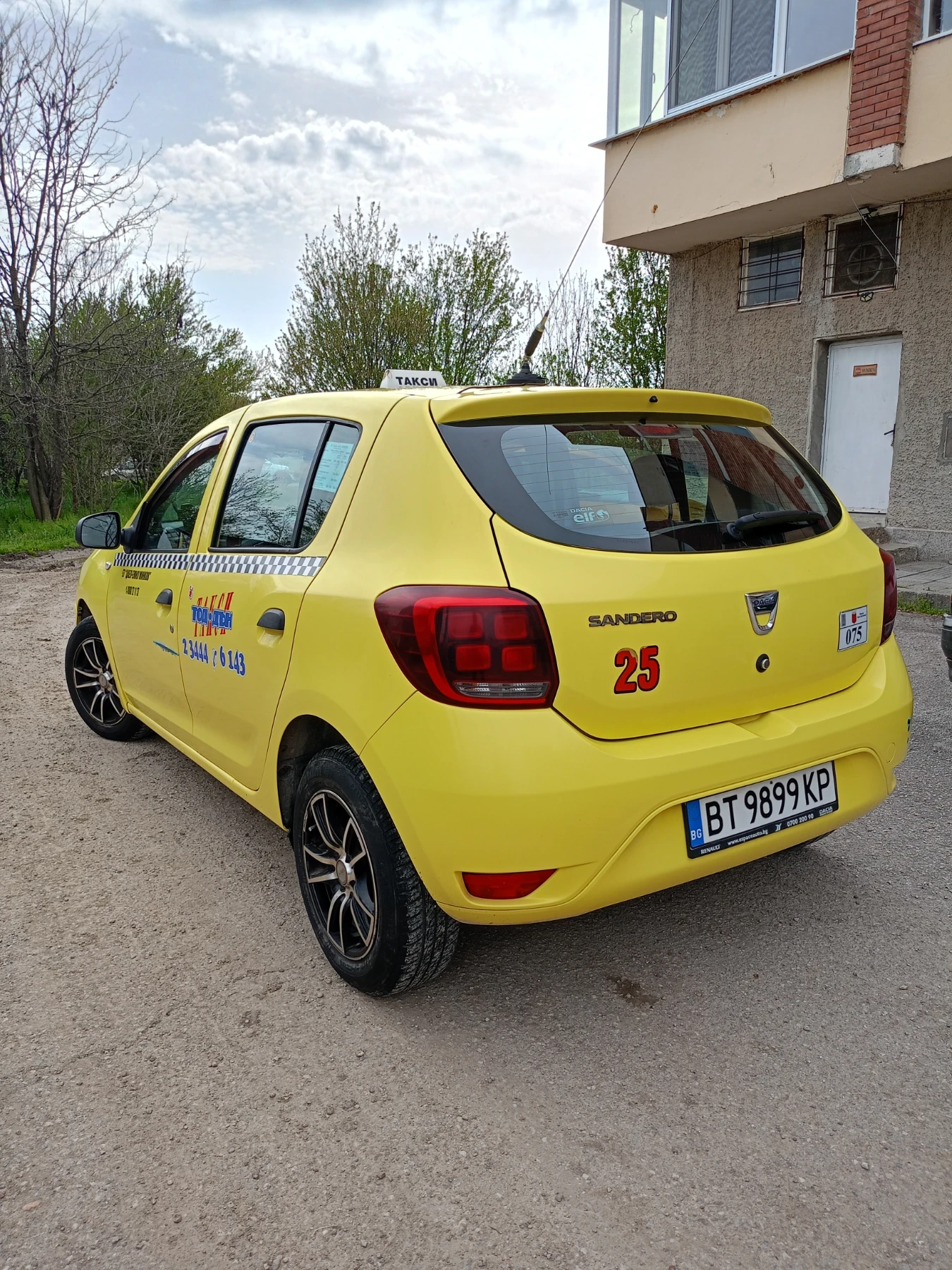 Dacia Sandero, снимка 5 - Автомобили и джипове - 54220828