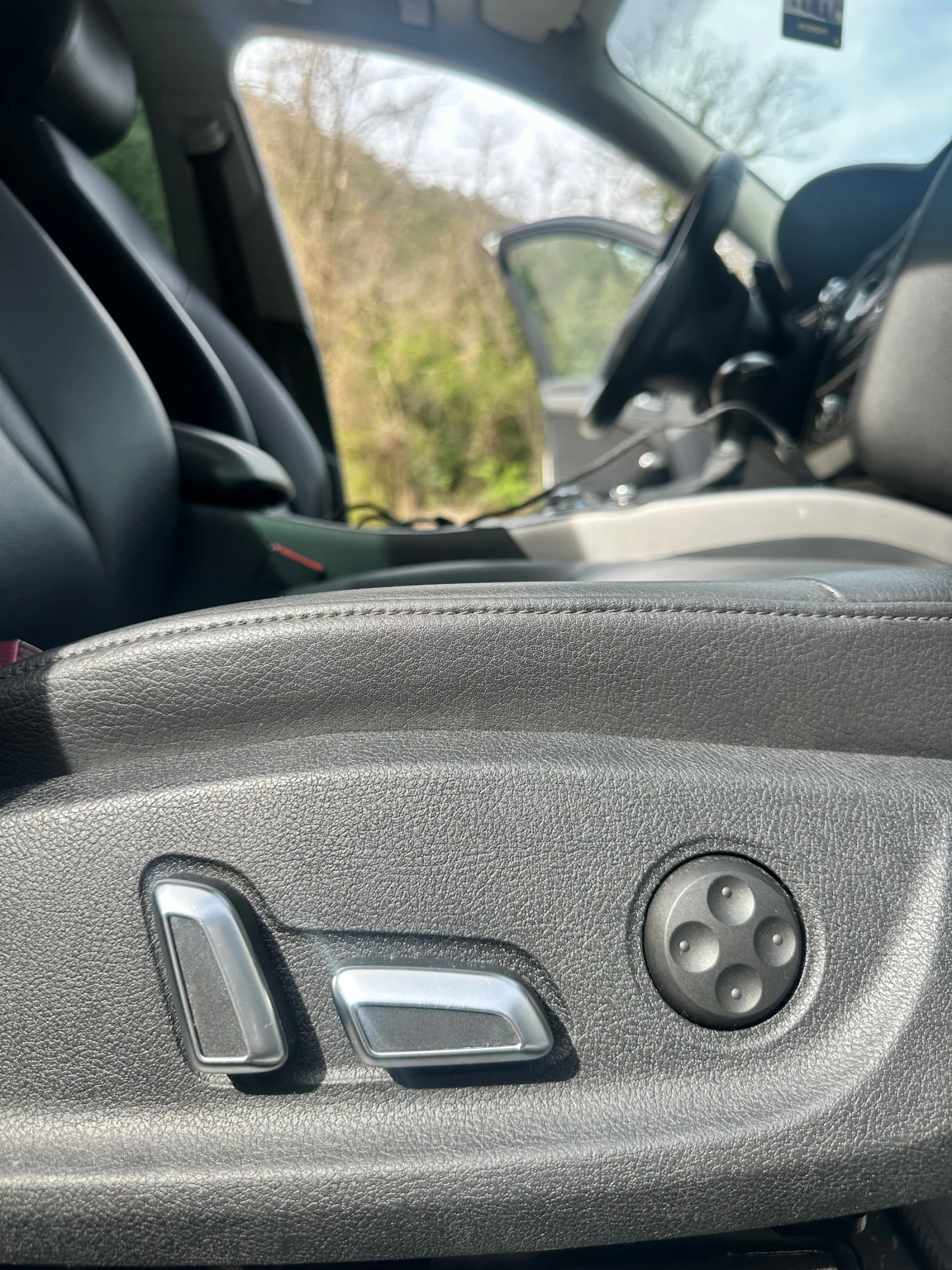 Audi A4 2.0 TDI, снимка 10 - Автомобили и джипове - 54228072