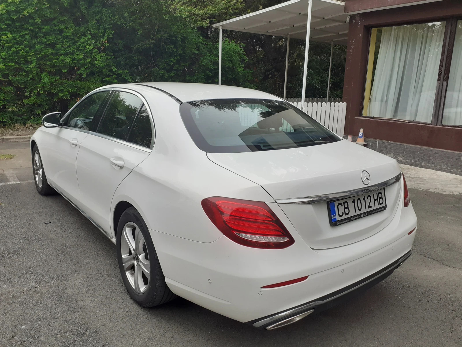 Mercedes-Benz E 200 4x4, снимка 3 - Автомобили и джипове - 54493621