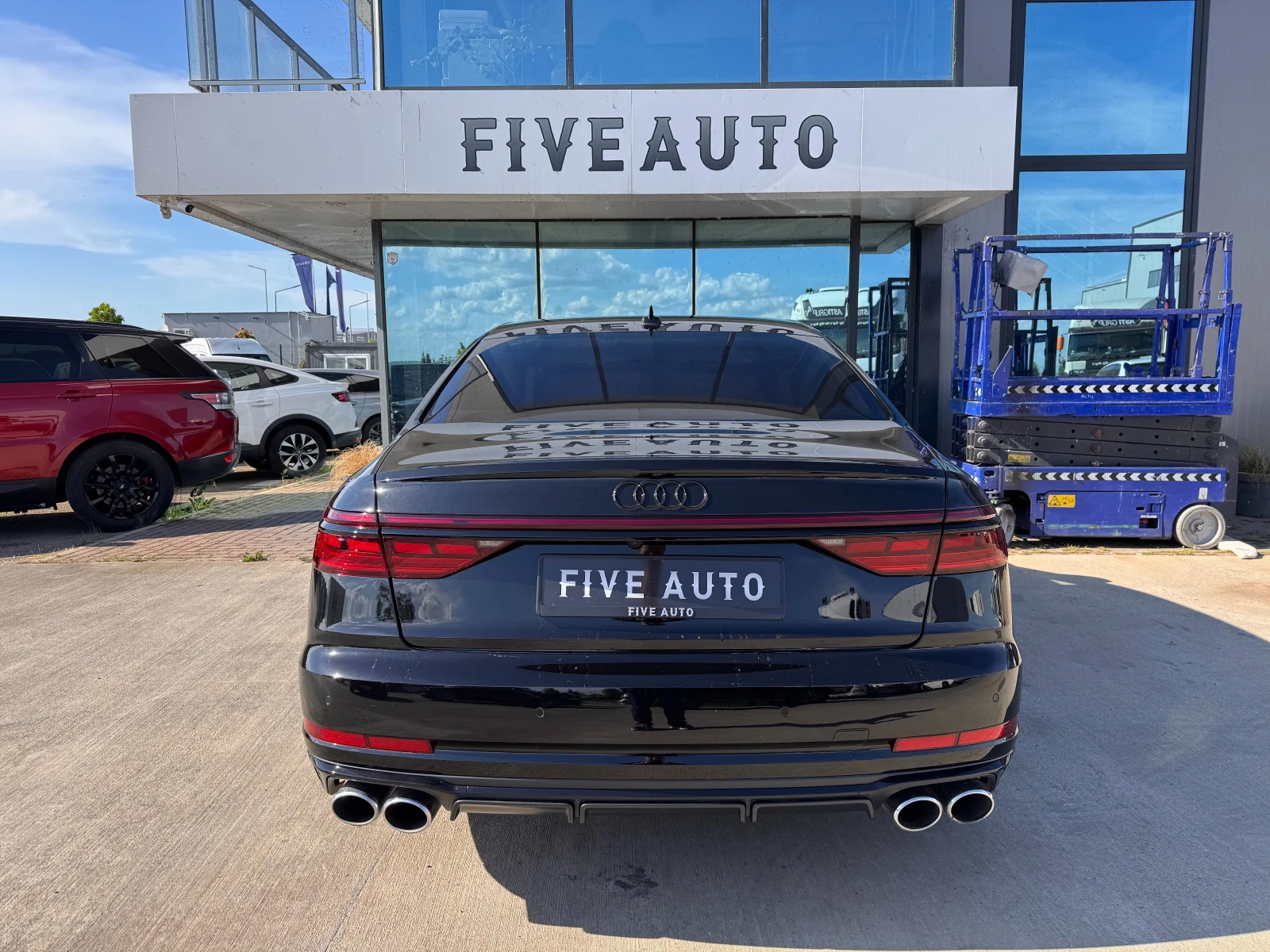 Audi S8 / ГАРАНЦИЯ / B&O / 17000км! / 360 / , снимка 6 - Автомобили и джипове - 54567132