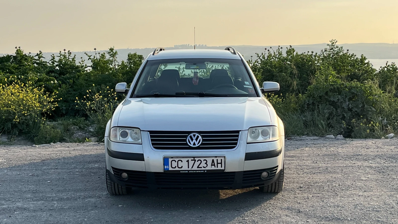 VW Passat 1.9 TDI AVF, снимка 17 - Автомобили и джипове - 54621805