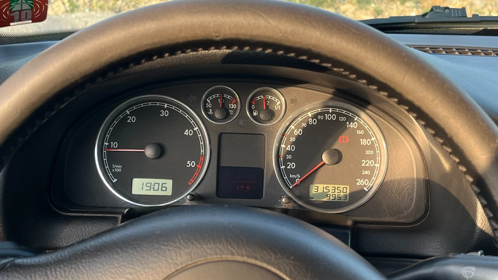 VW Passat 1.9 TDI AVF, снимка 5 - Автомобили и джипове - 54621805