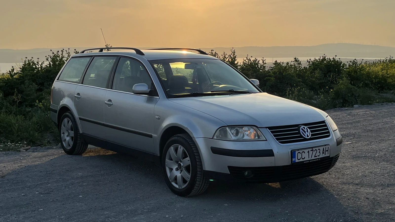 VW Passat 1.9 TDI AVF, снимка 11 - Автомобили и джипове - 54621805