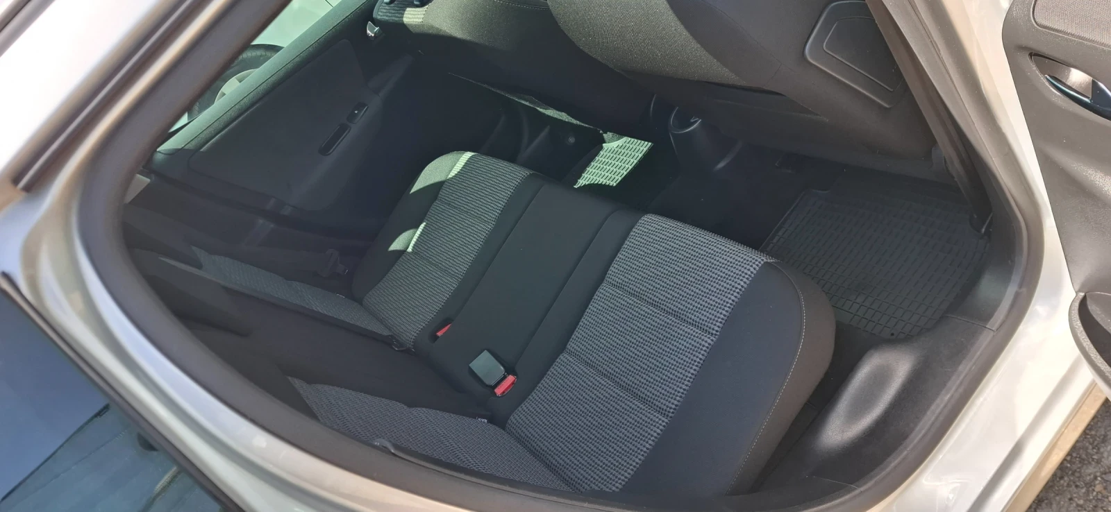 Peugeot 207 1.6 Sw Automat 106000km , снимка 10 - Автомобили и джипове - 54621699