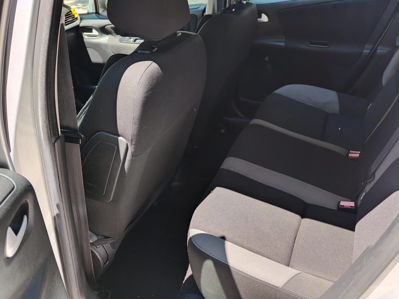Peugeot 207, снимка 12 - Автомобили и джипове - 54771366