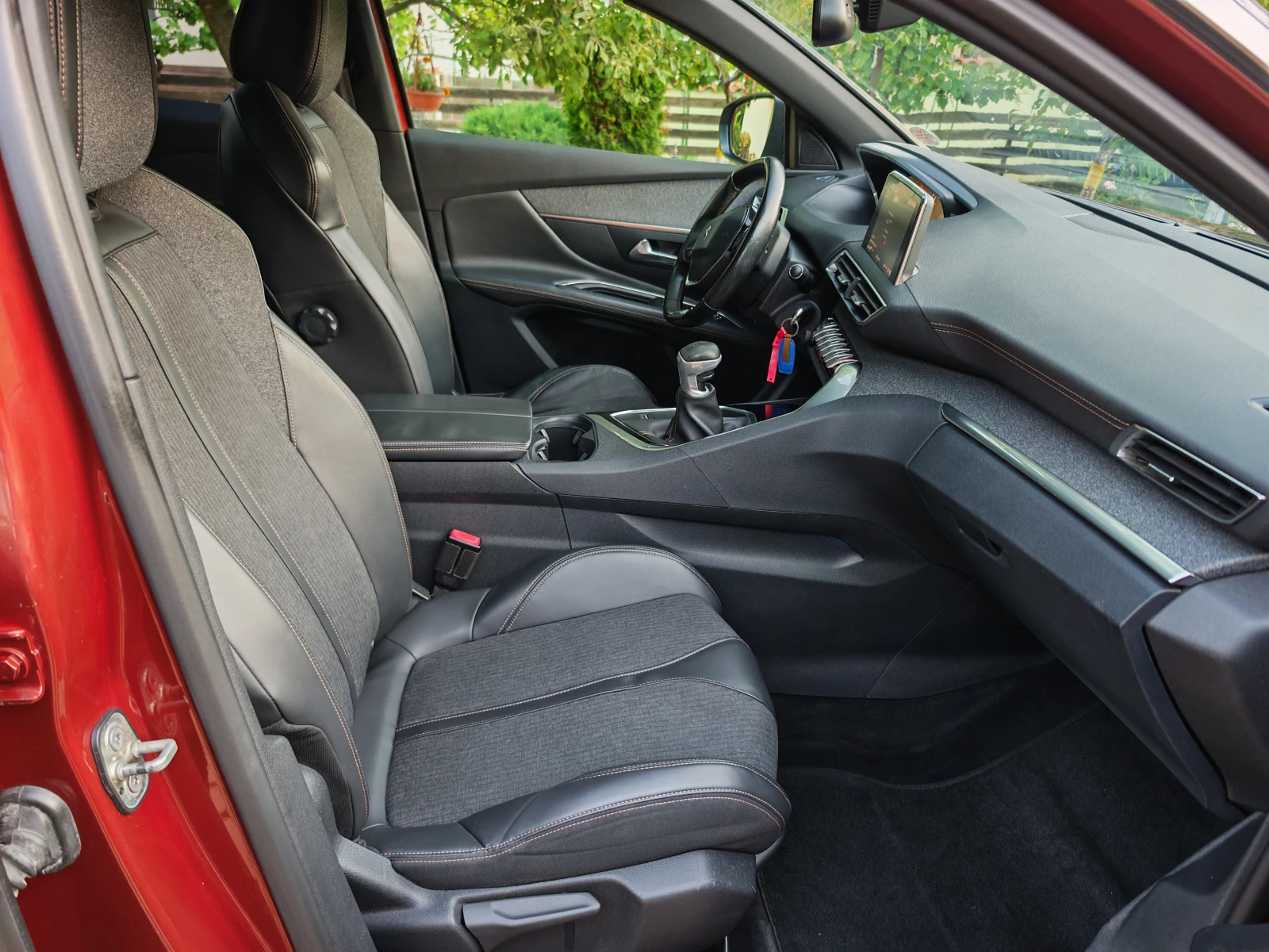 Peugeot 3008 2.0 HDI-GT LINE-КОЖА-НАВИГАЦИЯ-КАМЕРА, снимка 8 - Автомобили и джипове - 55098921