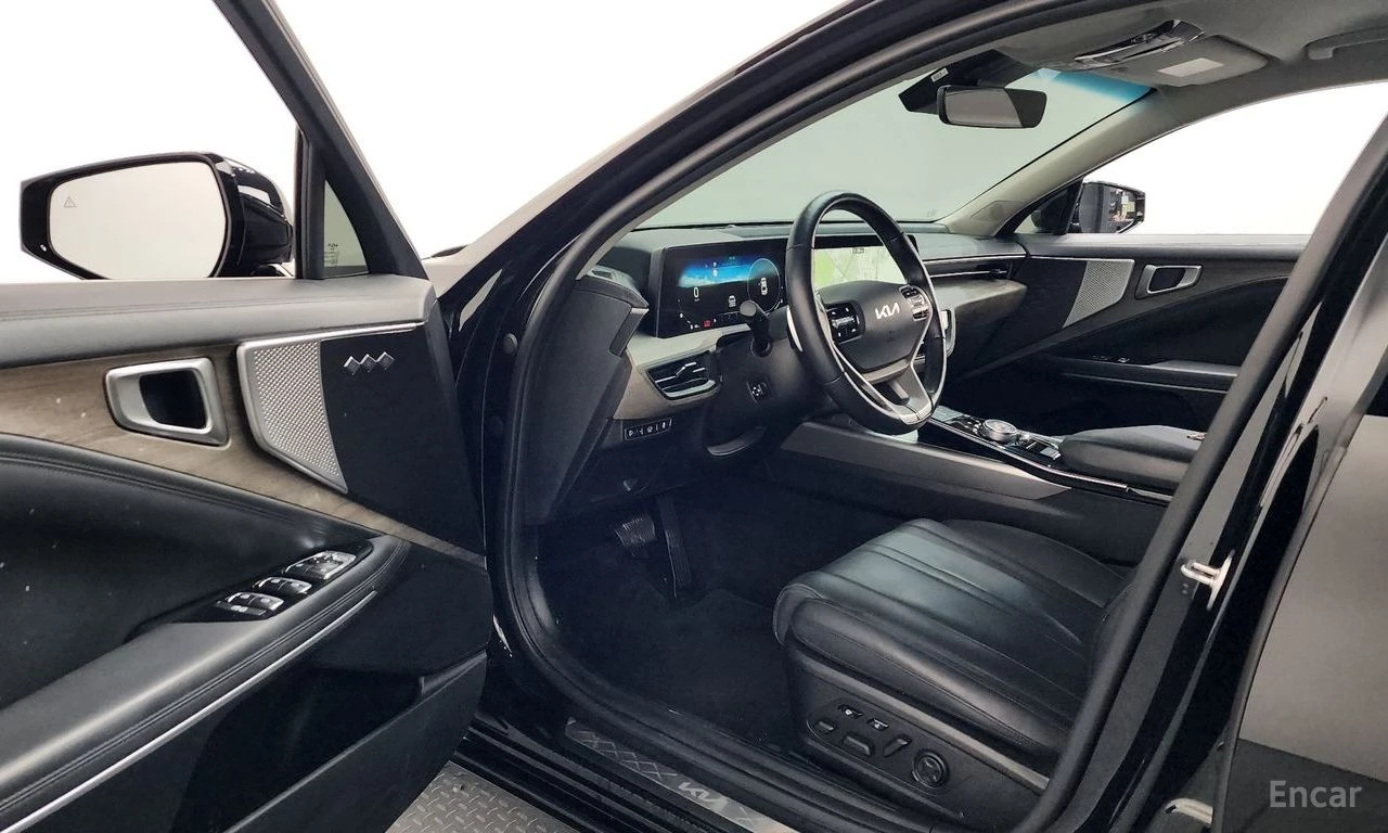 Kia K8 2.5* NOBLESSE* ПОДГРЕВ* ОБДУХВАНЕ* LANE* ASSIST* 3, снимка 5 - Автомобили и джипове - 55403437