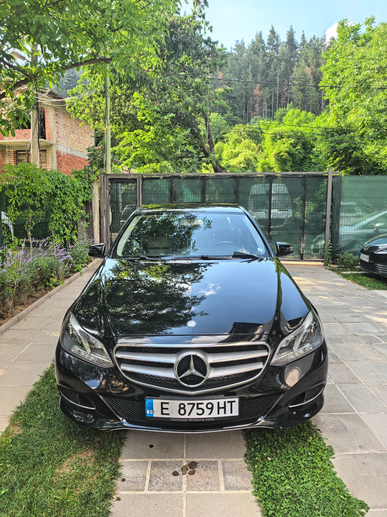 Mercedes-Benz E 220