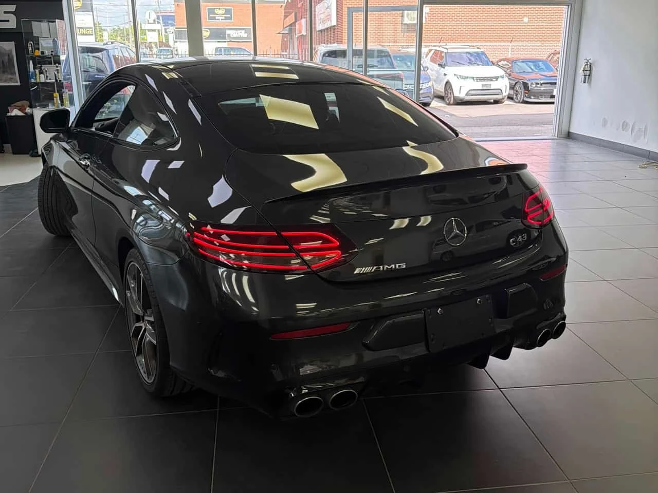 Mercedes-Benz C 43 AMG Coupe * CARFAX * ПОДГРЕВ * LANE ASSIST * , снимка 4 - Автомобили и джипове - 55778136