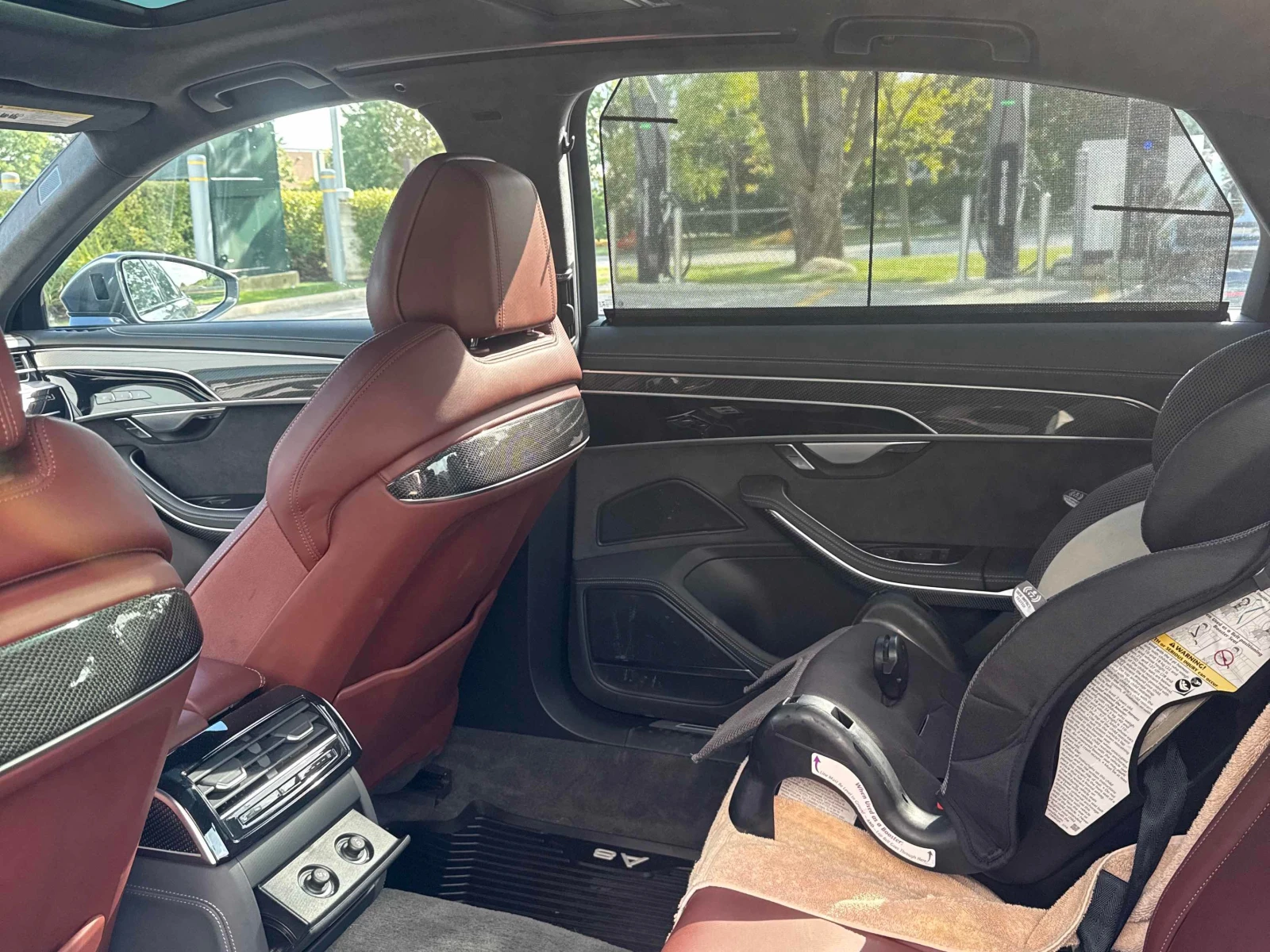 Audi S8 * L * АВТОКРЕДИТ БЕЗ ПЪРВОНАЧАЛНА ВНОСКА* , снимка 12 - Автомобили и джипове - 55848139