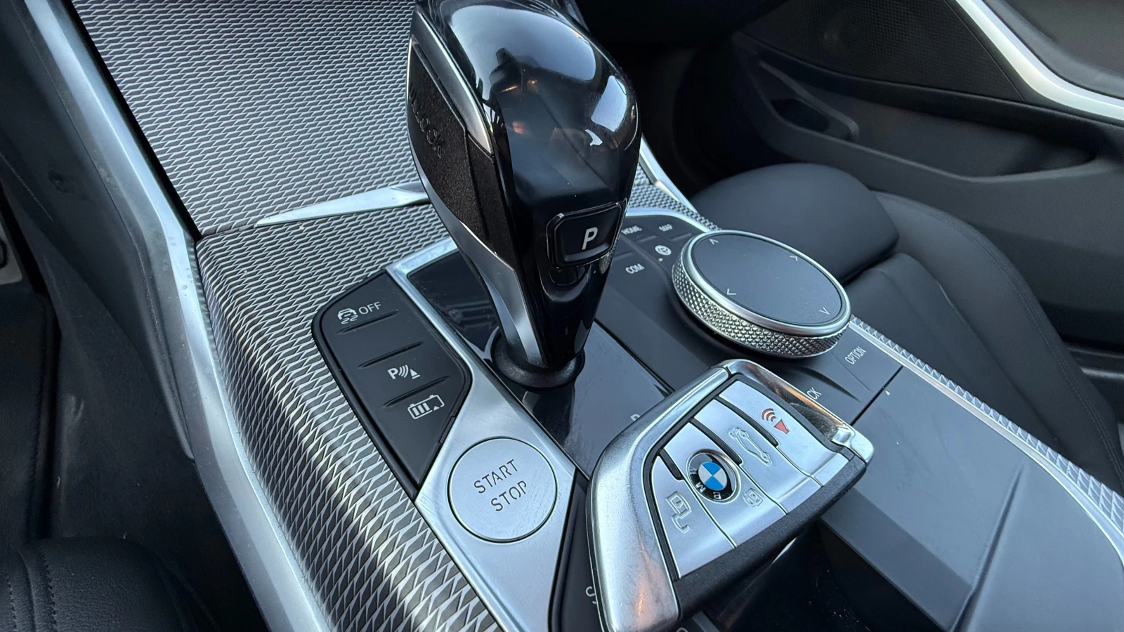 BMW 330 G20 330e, снимка 14 - Автомобили и джипове - 56162306