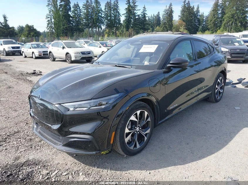 Ford Mustang Mach-E Premium, снимка 2 - Автомобили и джипове - 56320038
