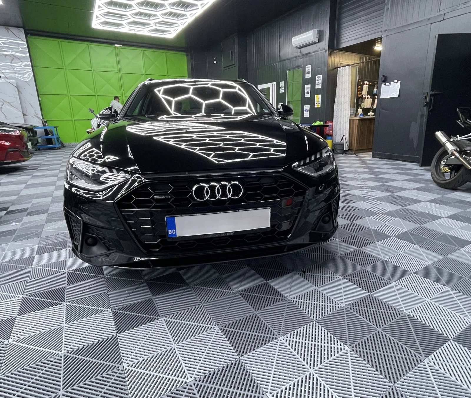 Audi A4, снимка 2 - Автомобили и джипове - 56545398